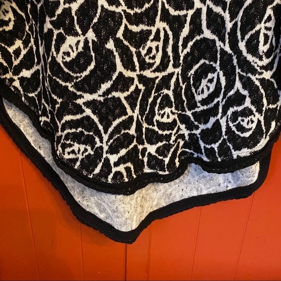 Moth by Anthropologie Rose pullover sweater - Picture 3 of 11